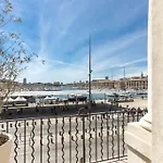 LE M Luxueux appartement sur le Vieux port de Marseille